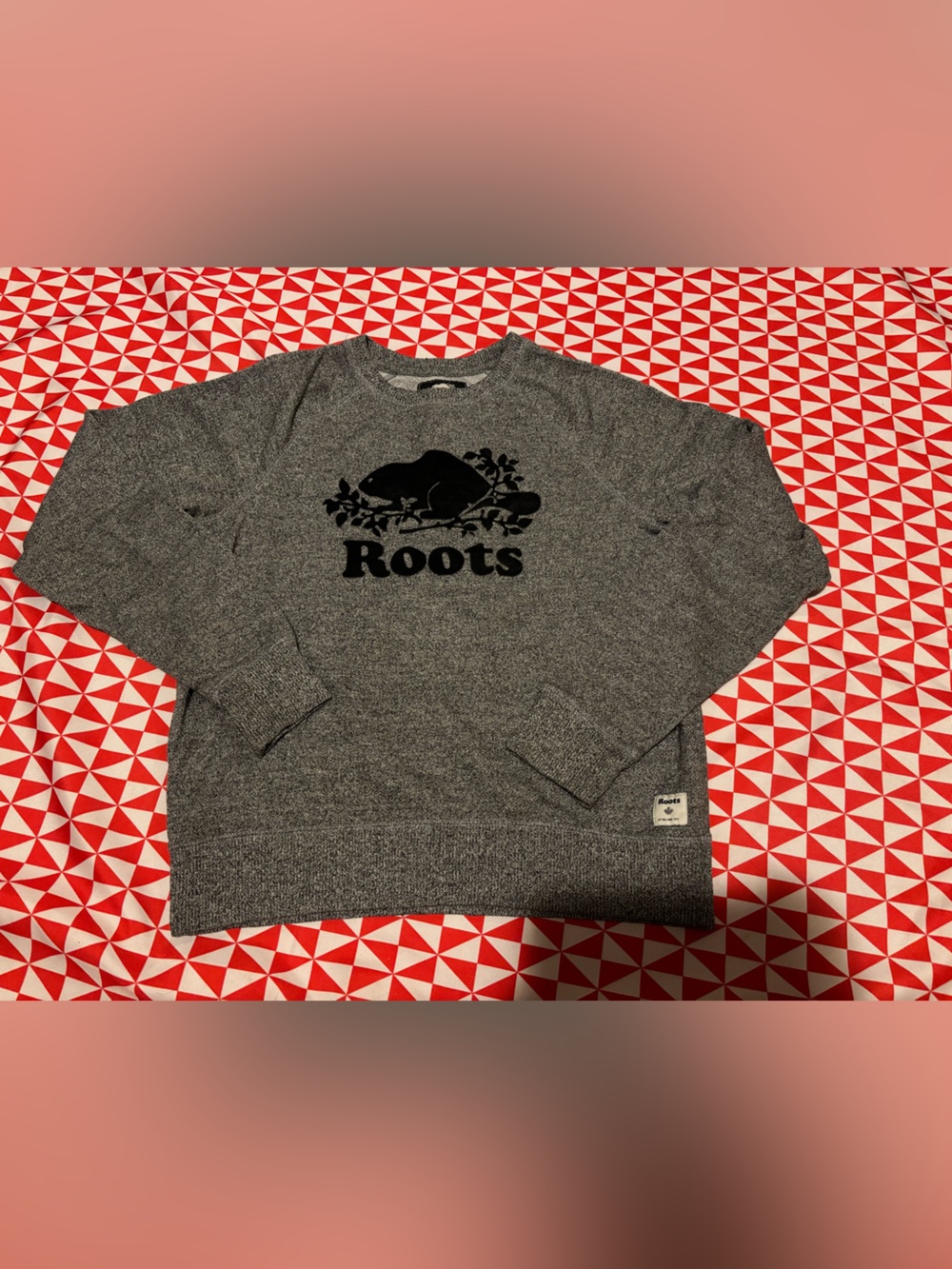 Ladies medium roots crew neck sweater